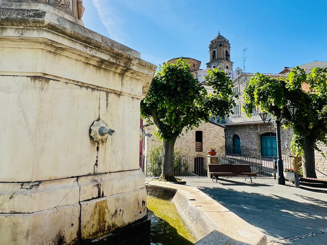 Chiesa di Santa Maria dell'Olmo-Archi必去景点