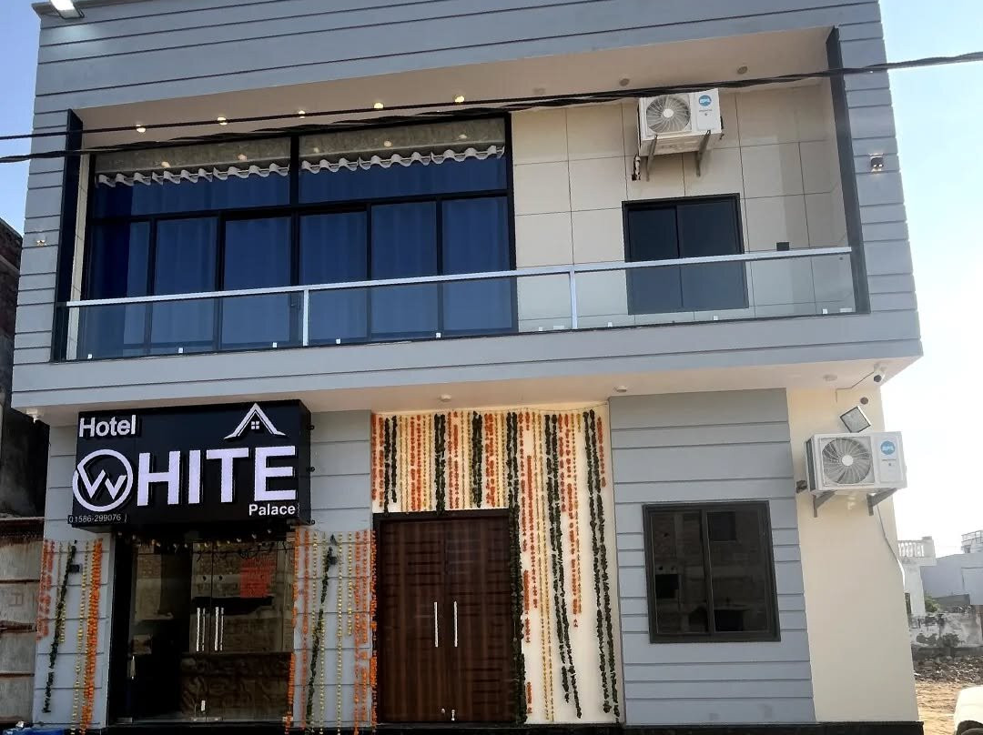 Hotel White Palace