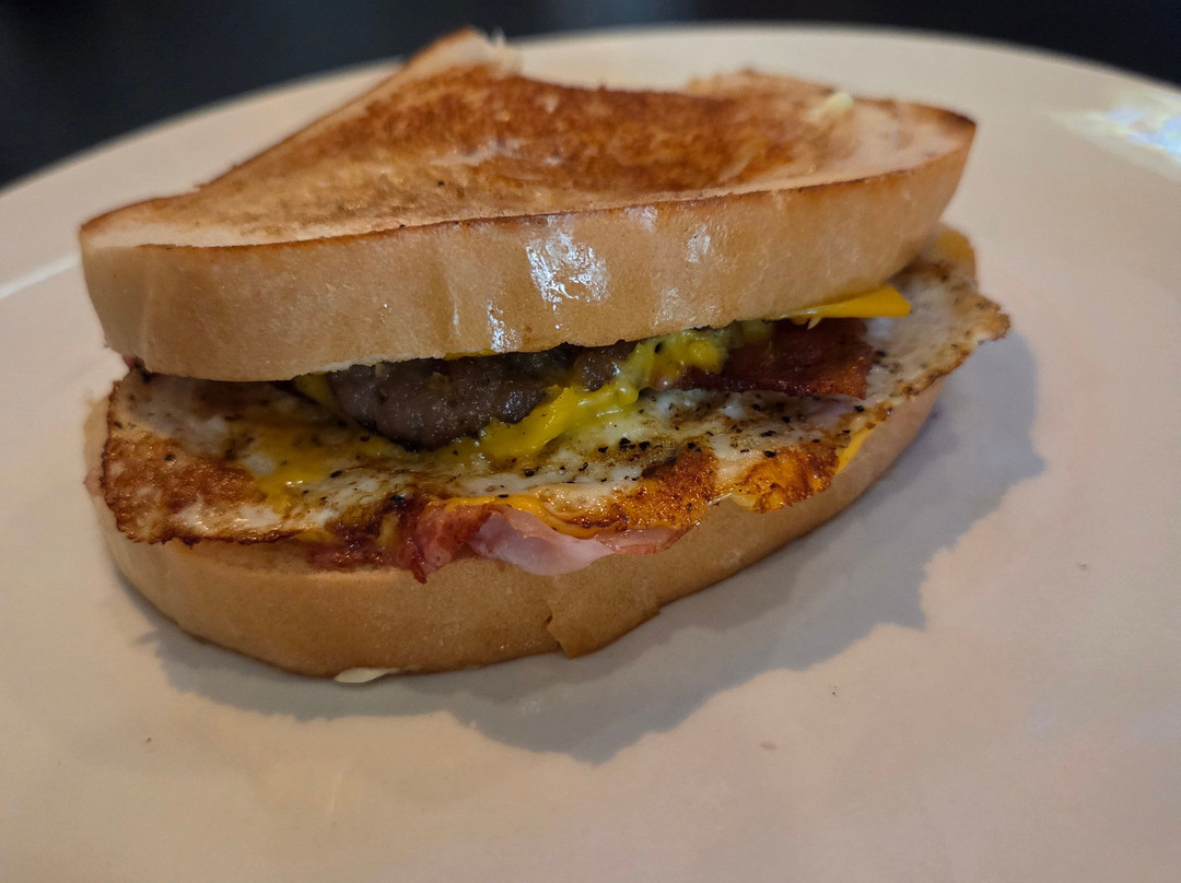 Grilled Club Cafe