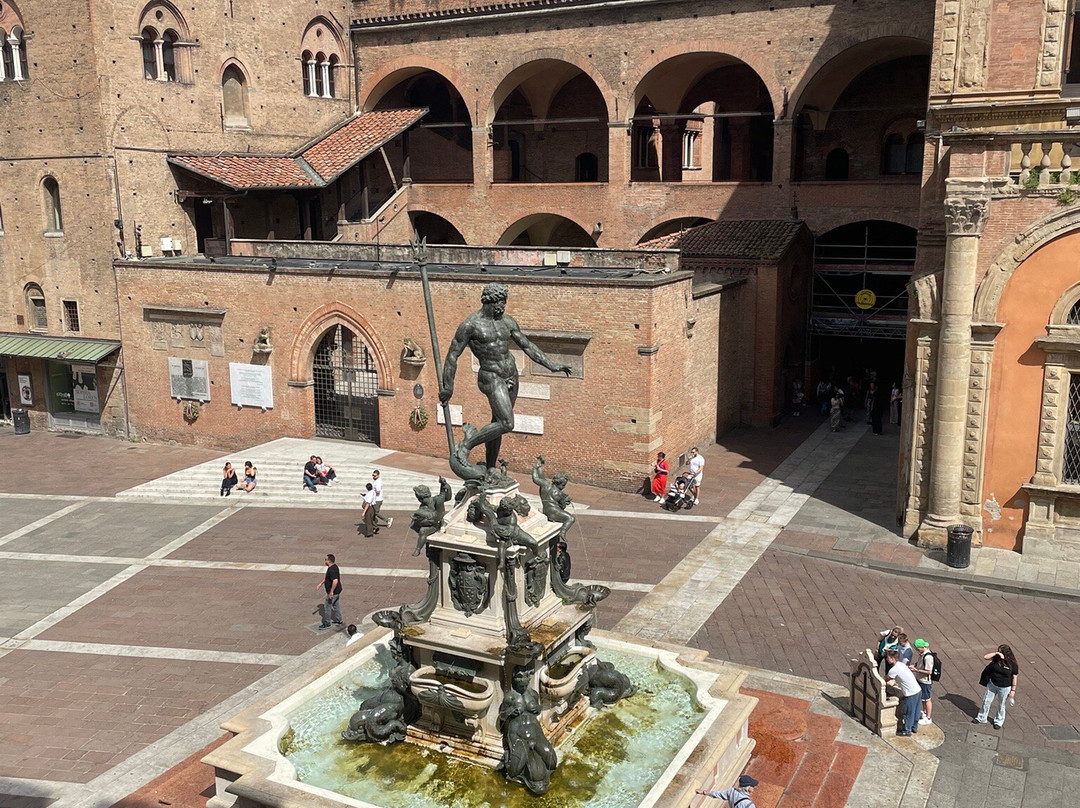 NATHALIE ZAVERONI: Guide in Bologna-博洛尼亚必去景点
