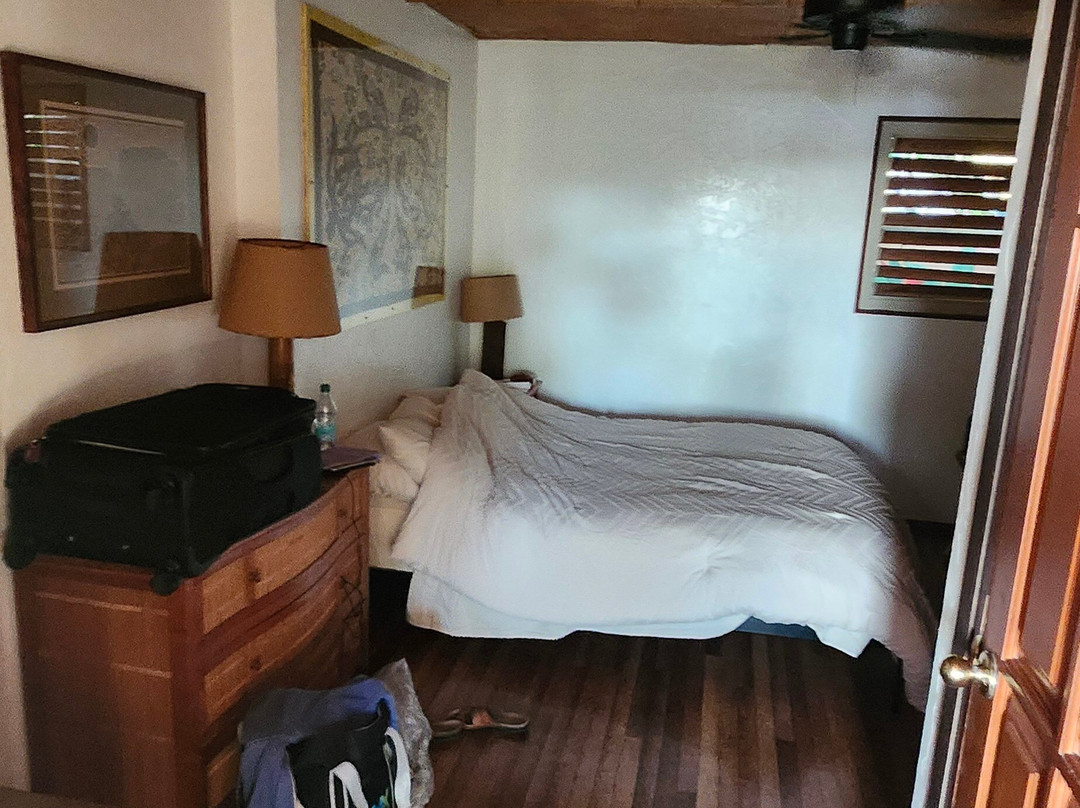 Bamboo Inn on Hana Bay主图