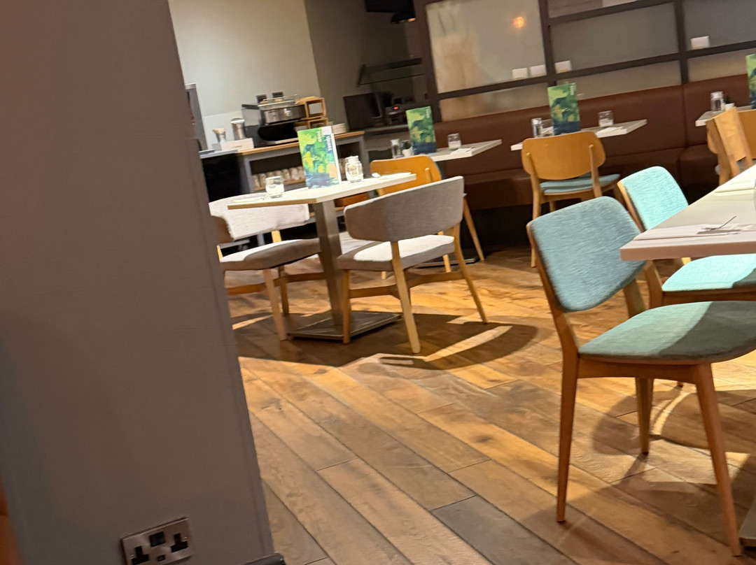 Holiday Inn 读南M4，JCT.11主图