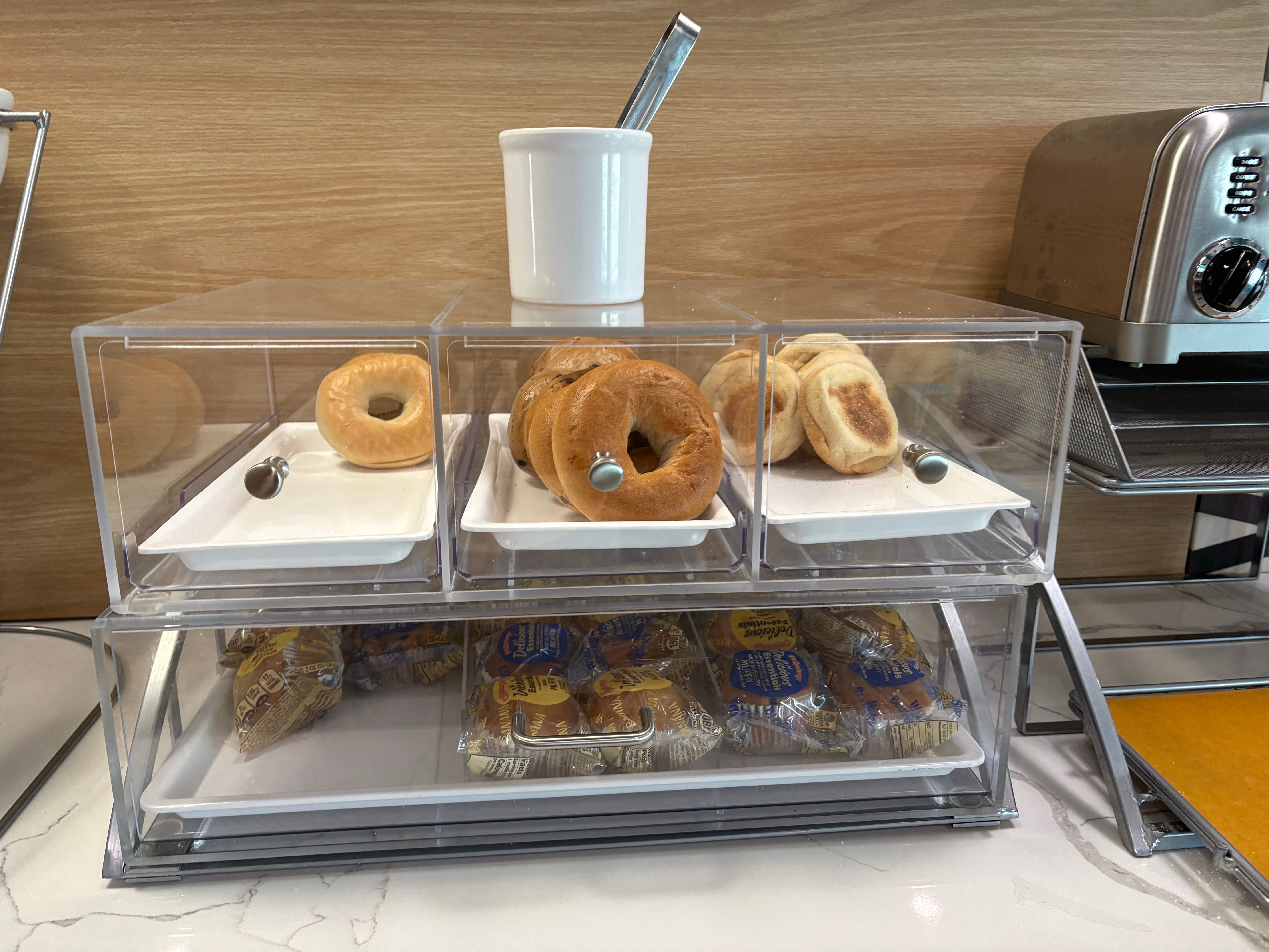 新伊比利亚艾弗里岛凯富套房酒店-旅行者