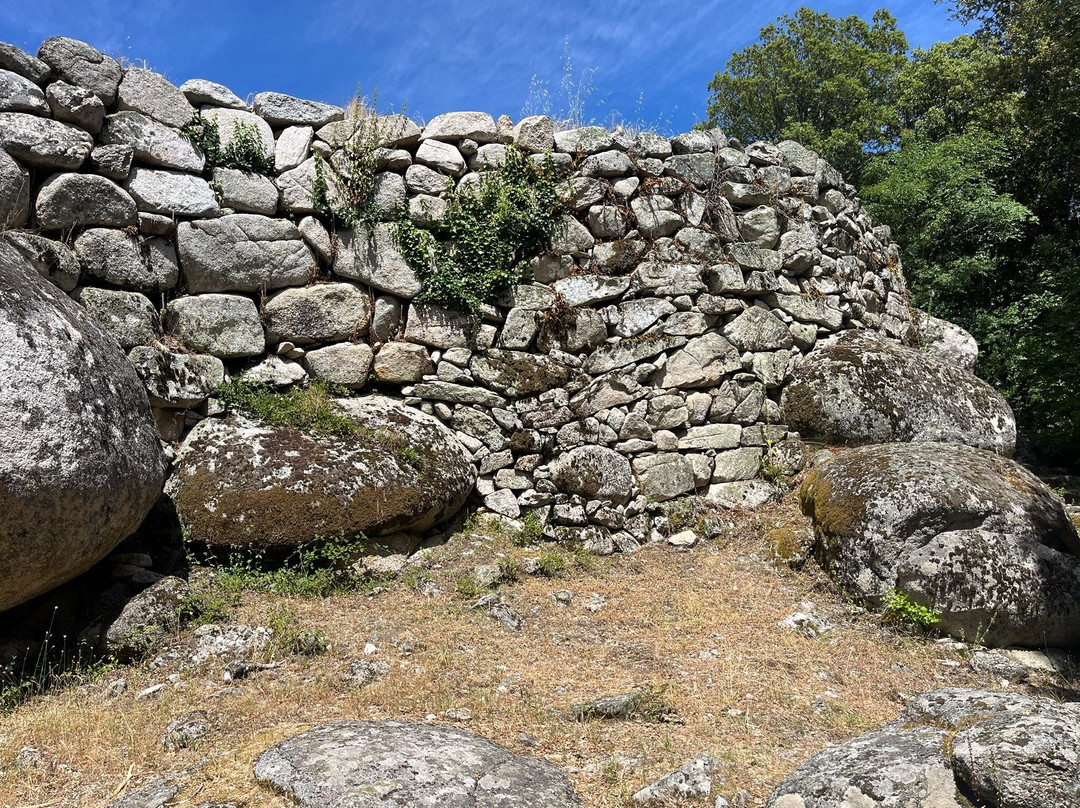 Site archéologique de Cucuruzzu-Levie必去景点