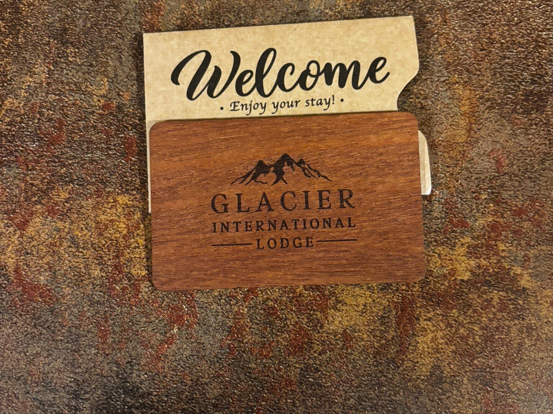 Glacier International Lodge国际旅馆主图