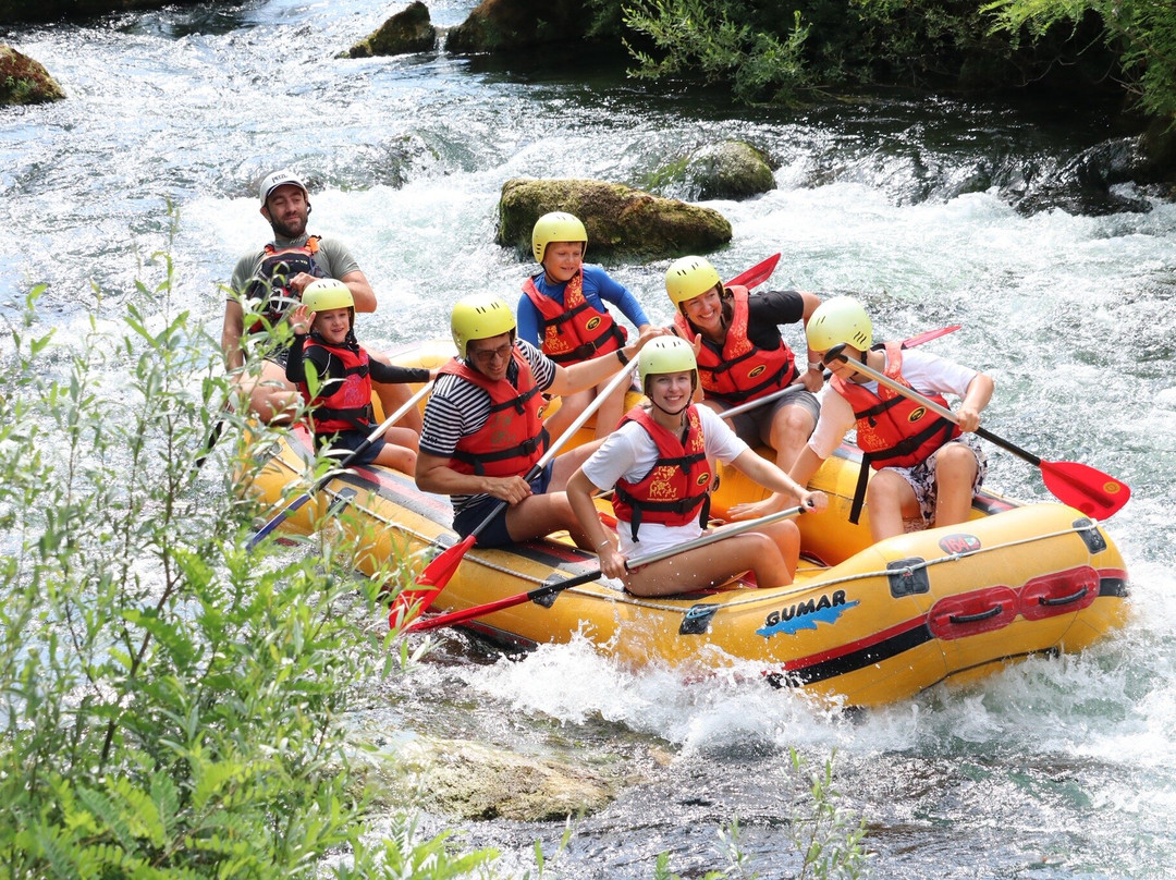 Vir Rafting-奥米斯必去景点