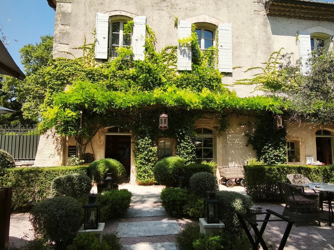 Chateau d'Estoublon-Fontvieille必去景点