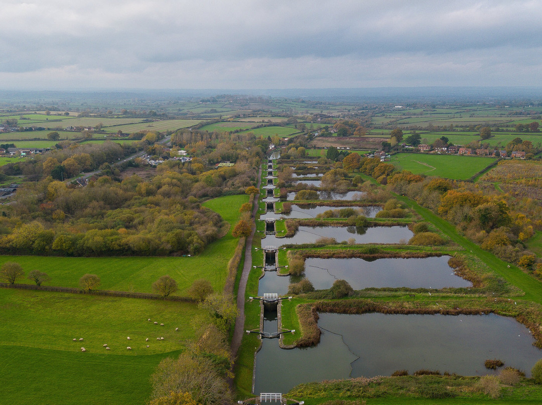 Caen Hill Locks-迪韦齐斯必去景点