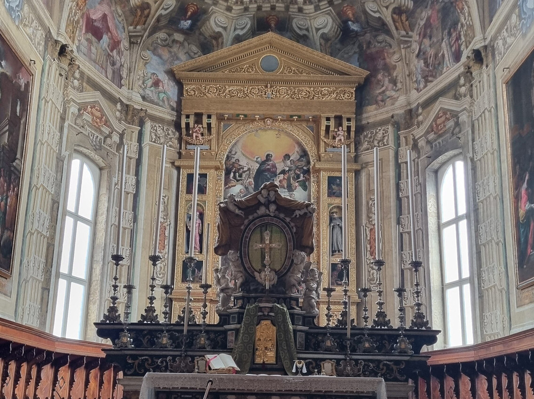 Basilica di Santa Maria in Valvendra-洛韦雷必去景点