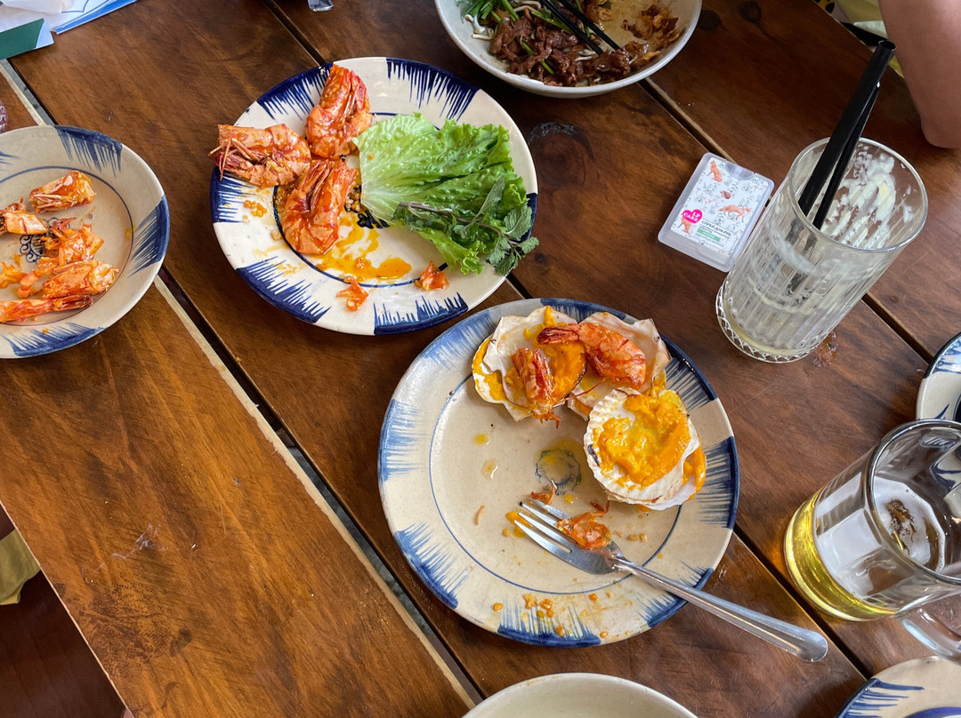 Là Nhà Restaurant