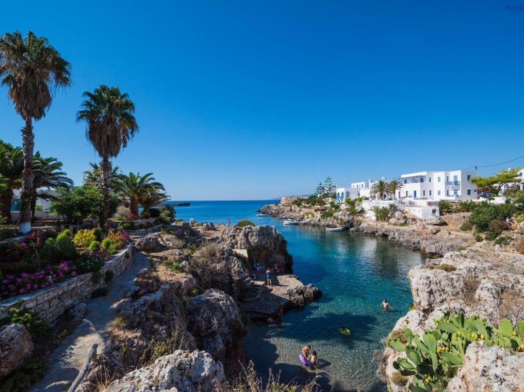 Avlemonas Bay Sea Houses.