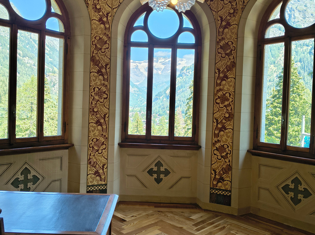 Castel Savoia-Gressoney Saint Jean必去景点