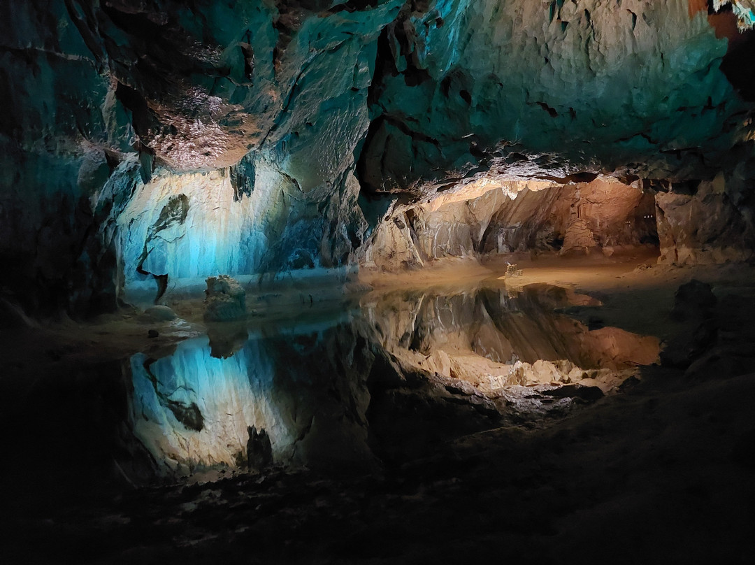 Grotte de Lombrives-Ussat必去景点