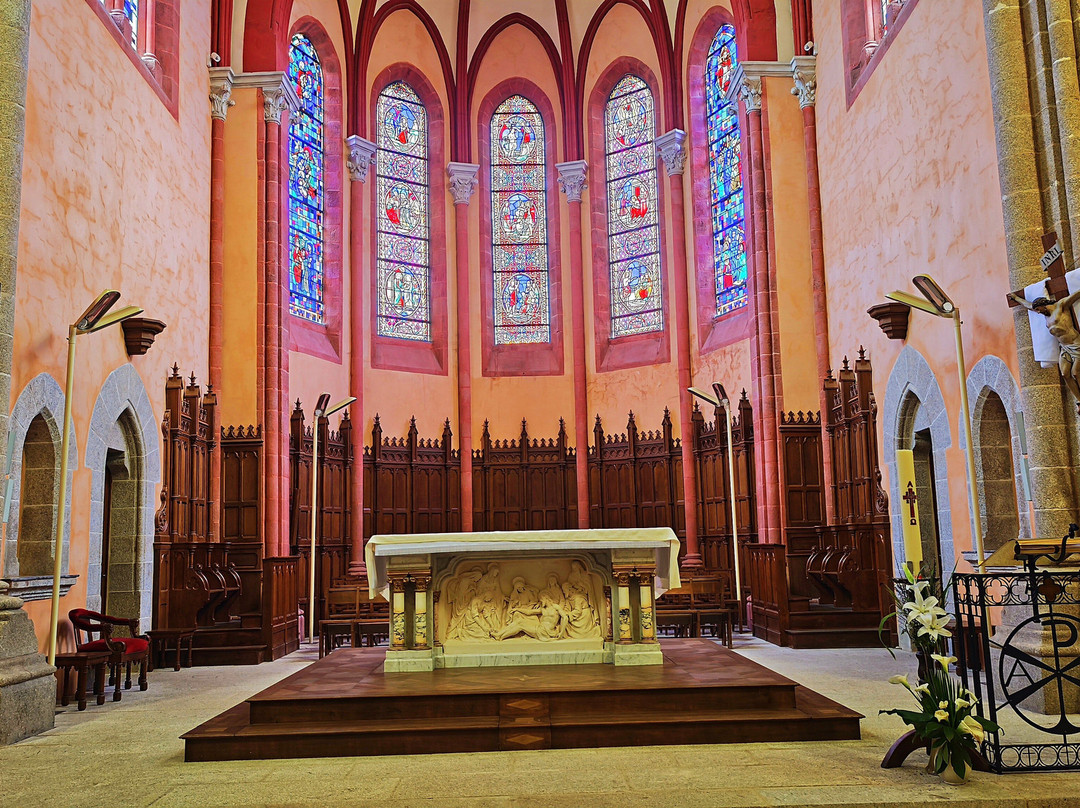 Eglise Saint Jean Baptiste-Montaigu必去景点