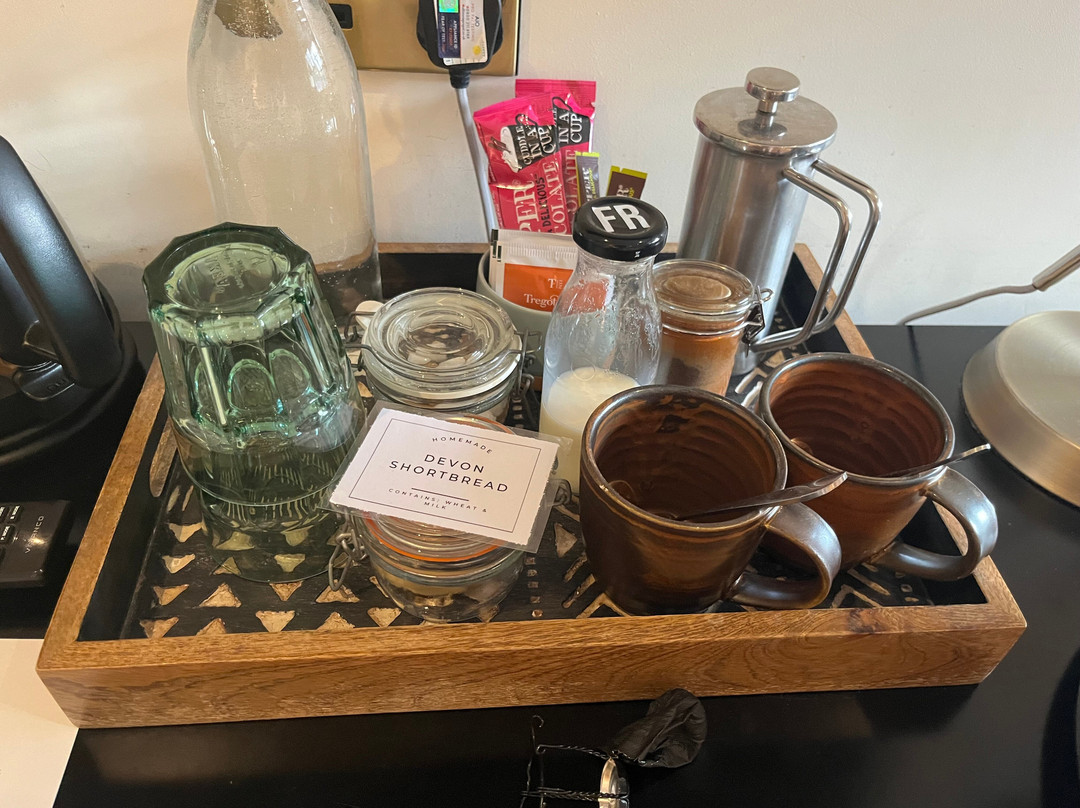 城堡酒店主图