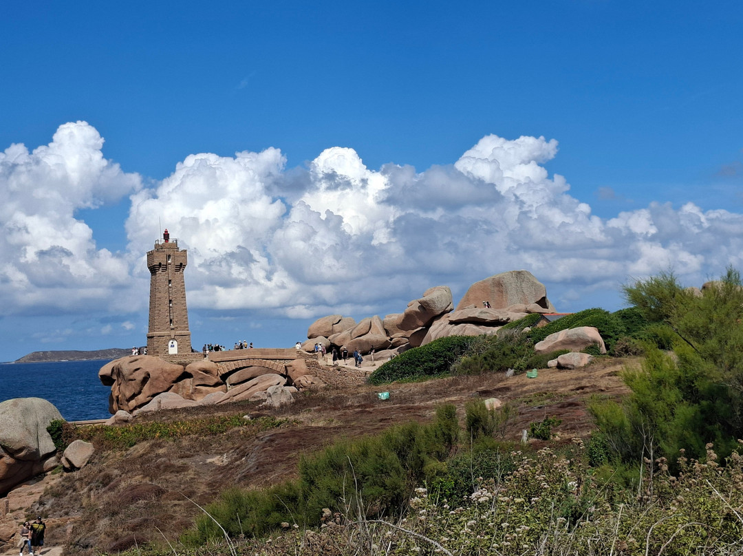 Ploumanac'h LIghthouse-Ploumanac'h必去景点