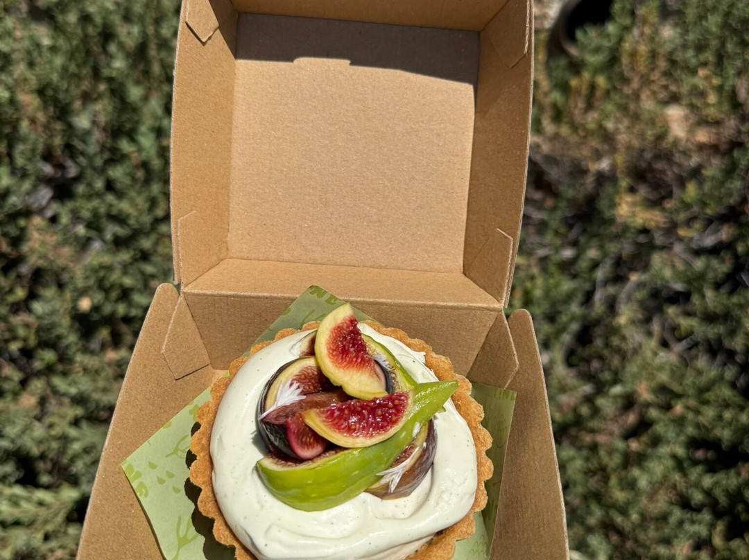 Pinecone Bakeshop + Cafe
