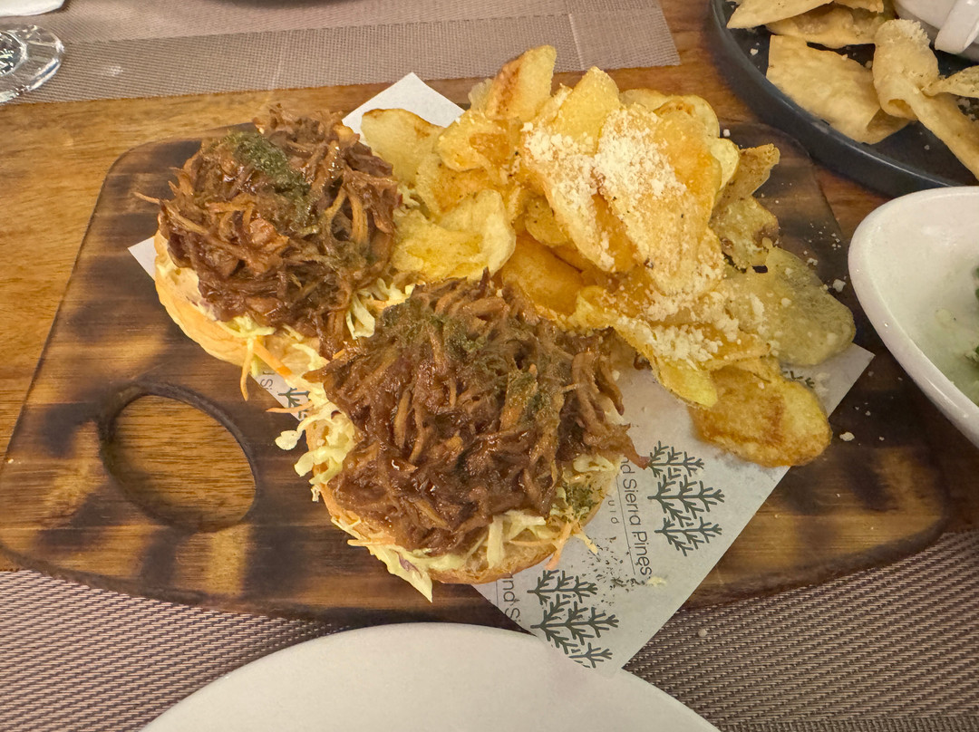 西拉松大酒店主图