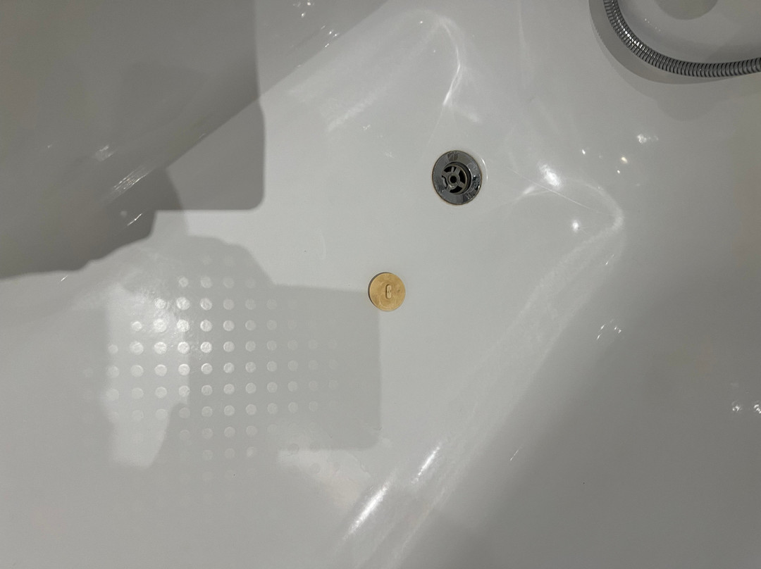 麦克唐纳巴斯水疗酒店主图