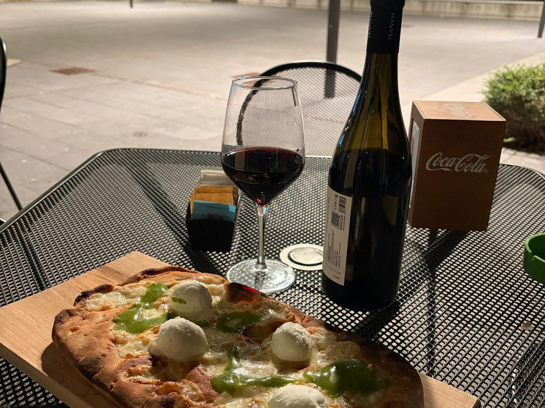 BAR La Piazza-Lierna必去景点