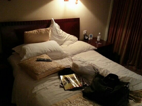 四川铁道大酒店（金牛万达）-客卧