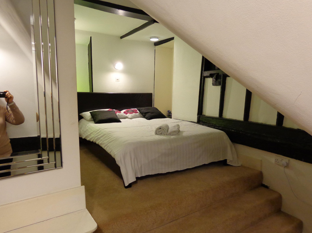George Hotel
