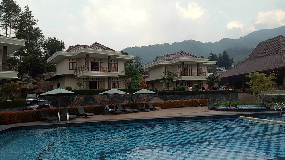 Robinson Resort Bogor-泳池