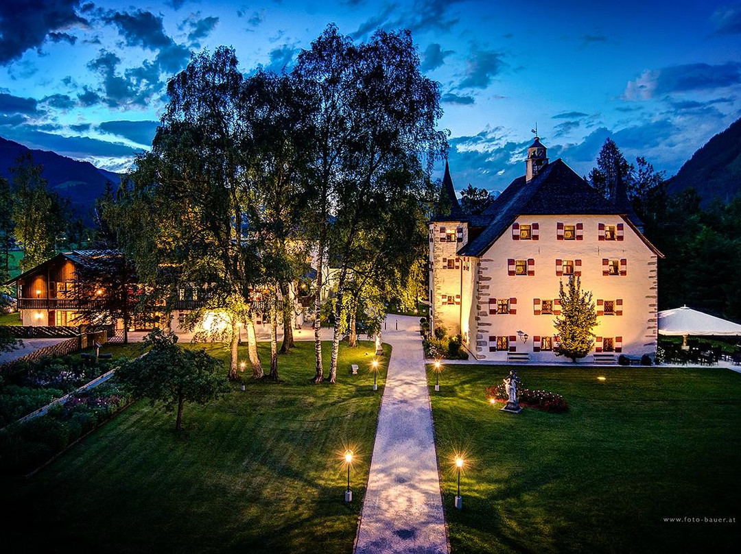 Schloss Prielau Hotel & Restaurants