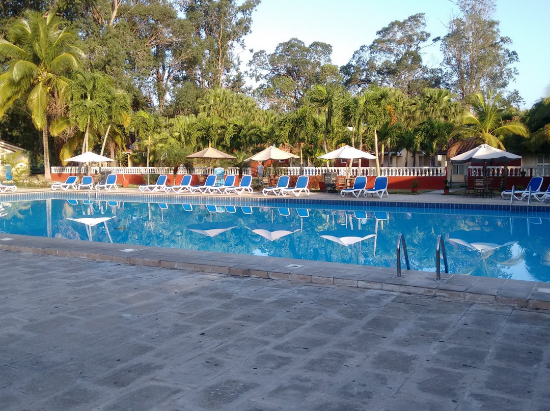 Islazul Villa Los Laureles