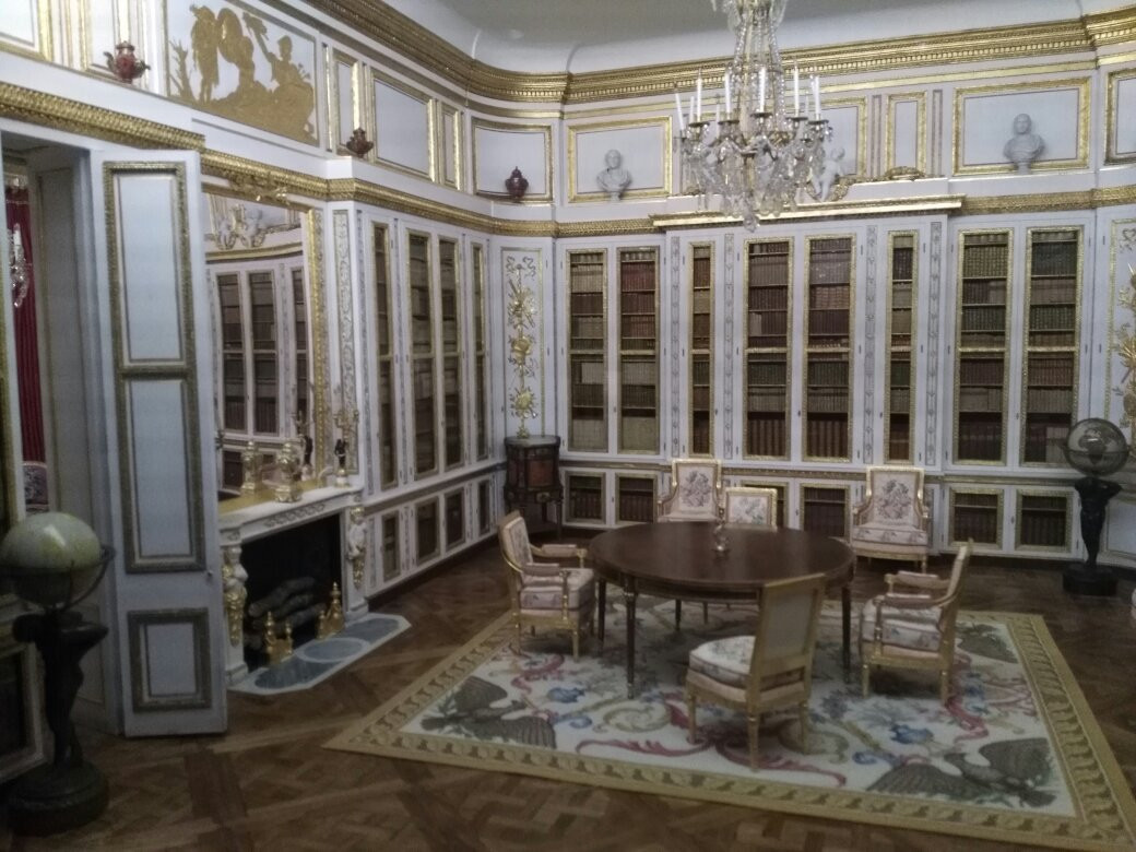 The National Museum of Toys and Miniatures