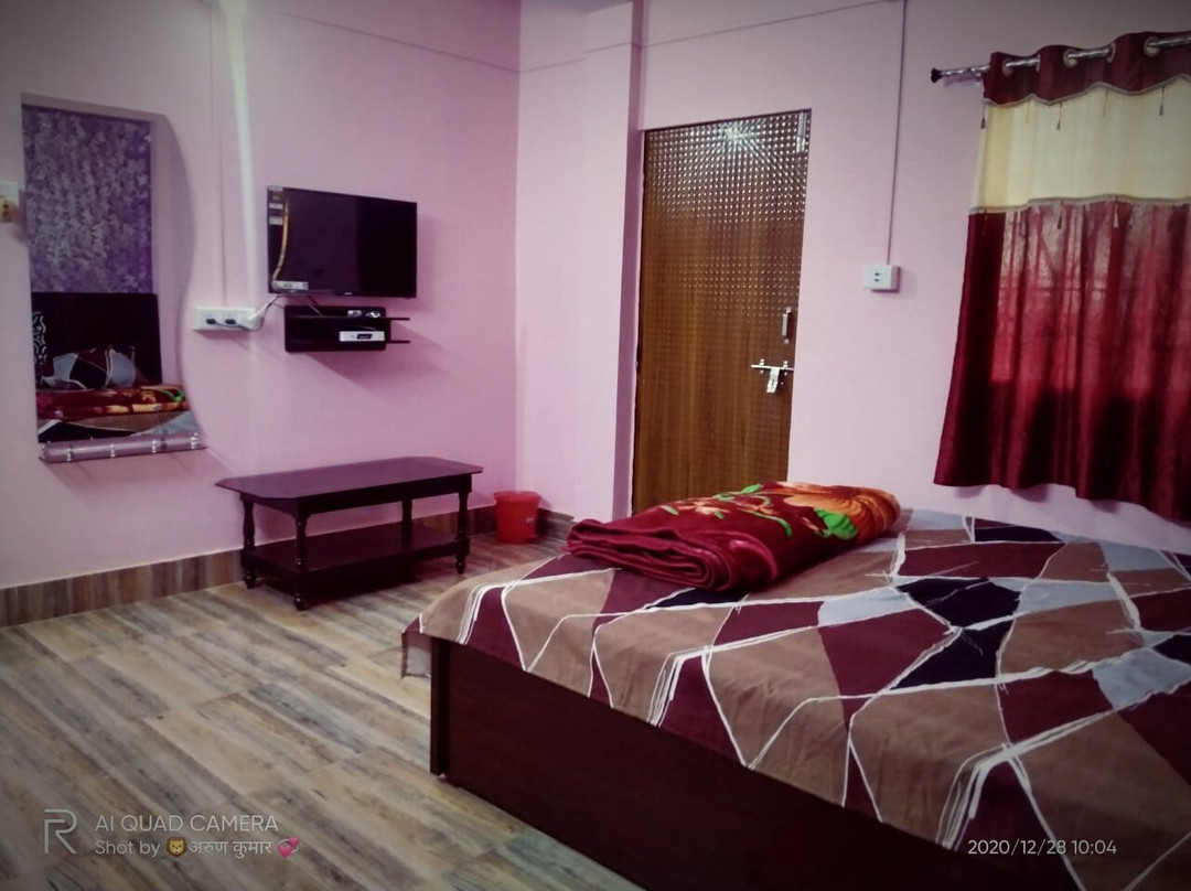 Hotel Aashray