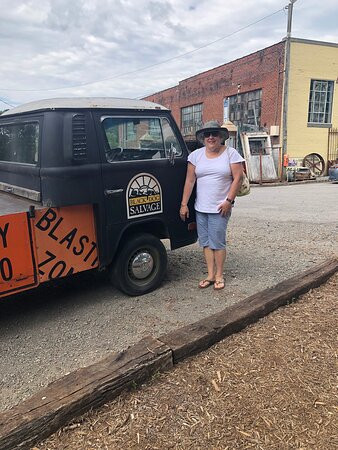 Black Dog Salvage-罗阿诺克必去景点