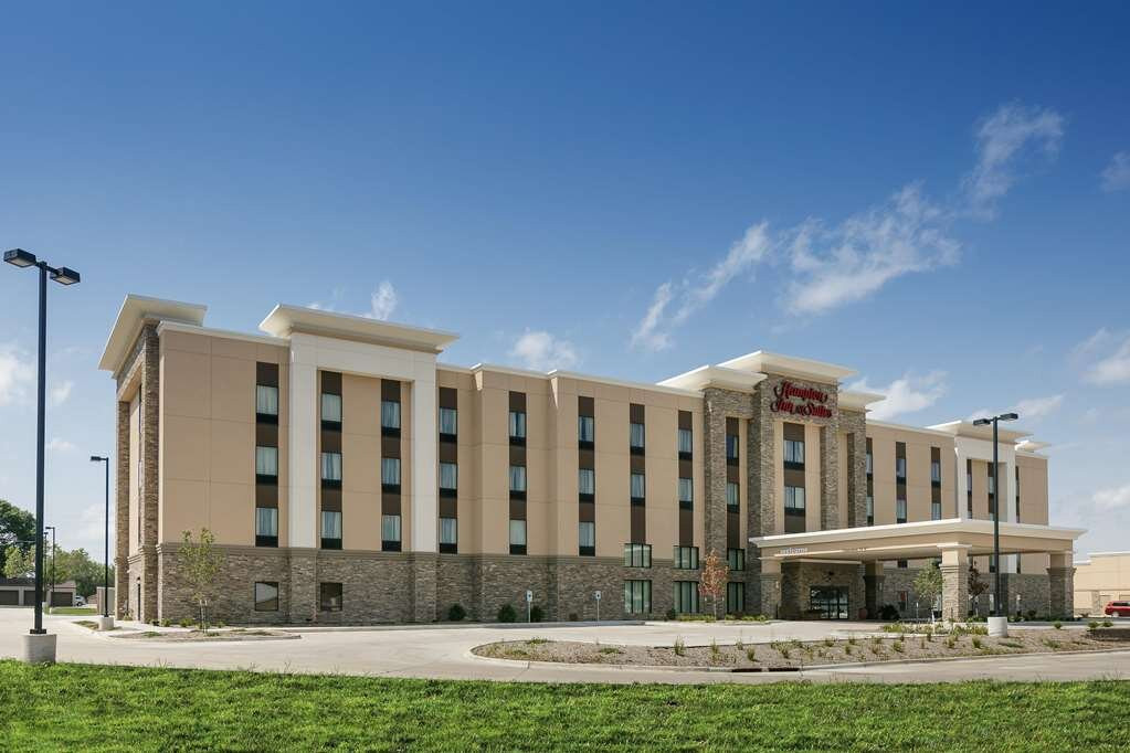 Hampton Inn & Suites Mason City主图