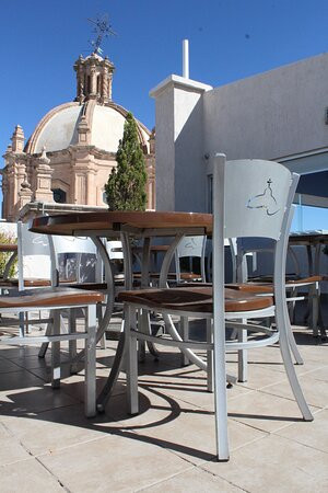 Hotel Plaza Chihuahua主图