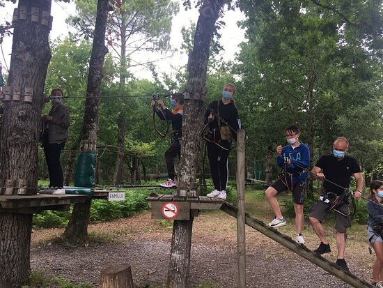 Là-Haut Aventure Park-Leon必去景点