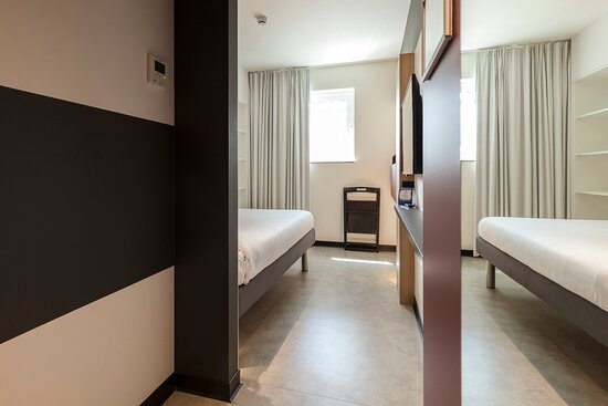 宜必思快捷布兰肯贝赫酒店-客卧