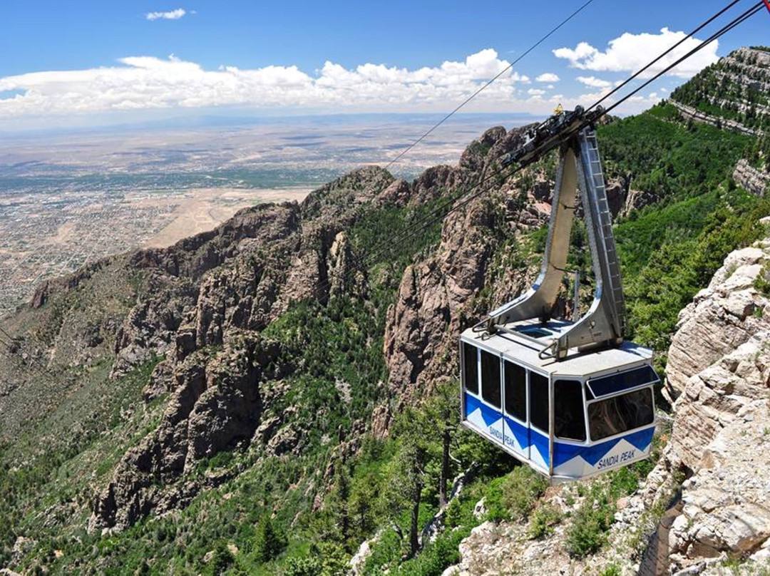 Holiday Inn Express & Suites Albuquerque East by IHG主图