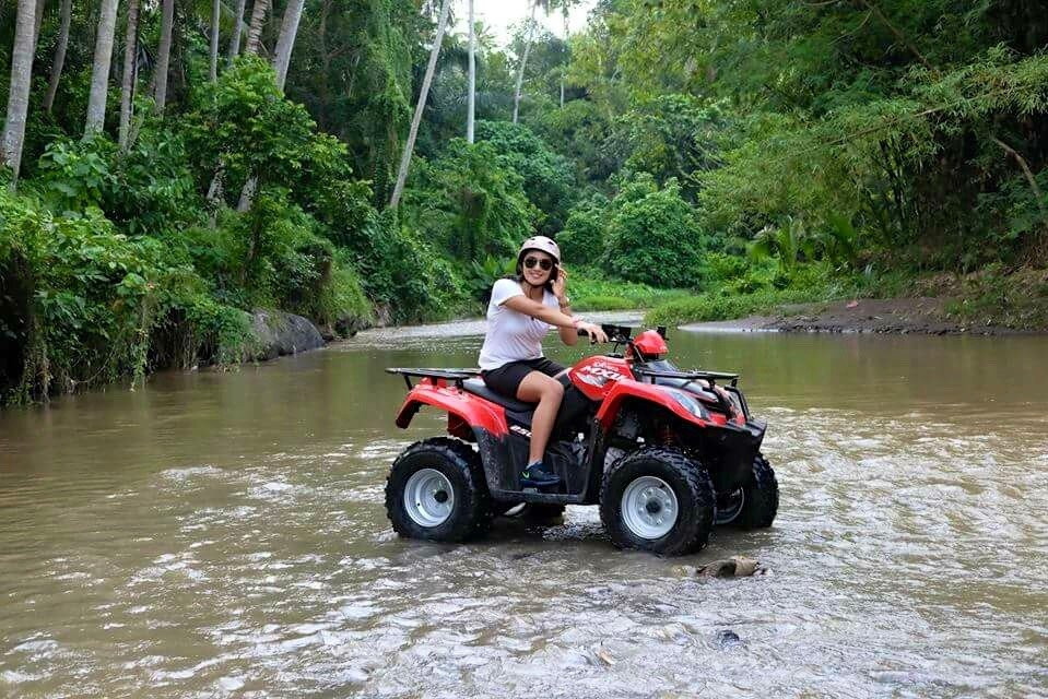Bali Atv Quad Bike Through Tunnel and Waterfall景点图片