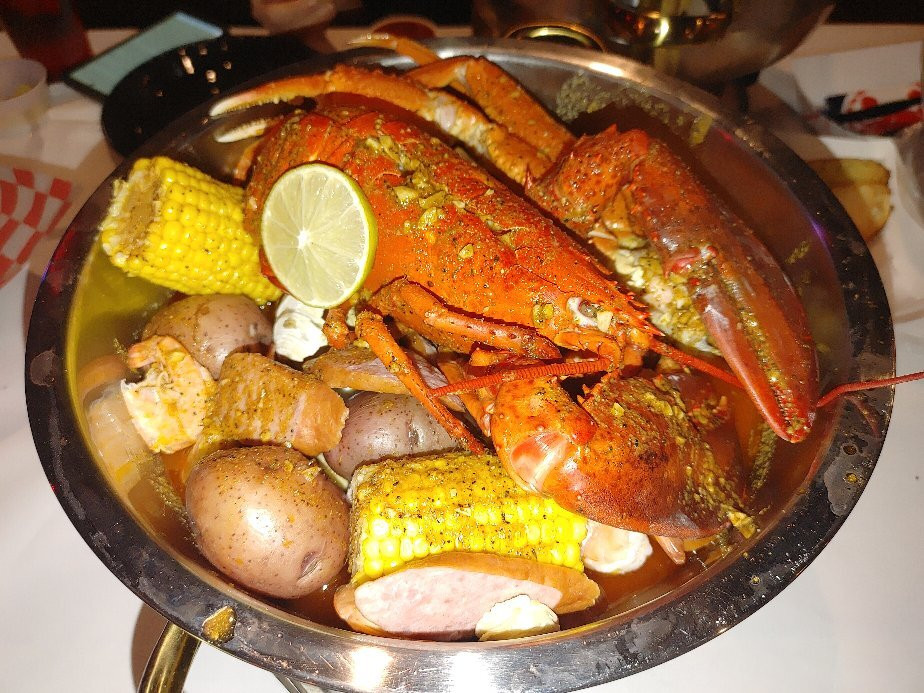 Red Crab Juicy Seafood