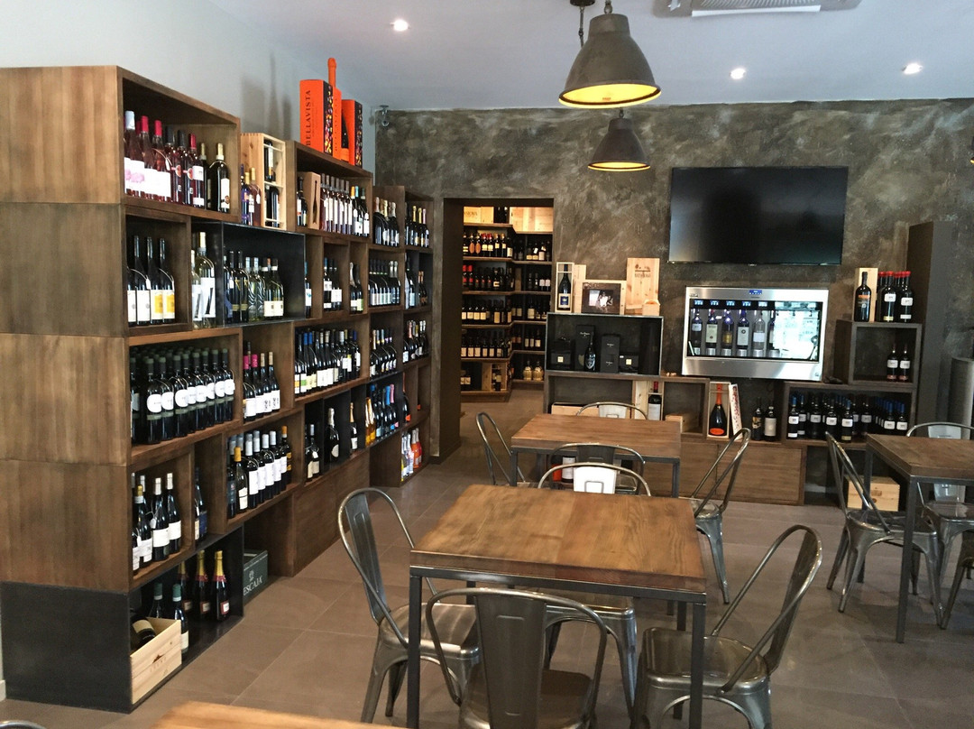 Varzo餐馆和美食-Il Negozio Wine Restaurant