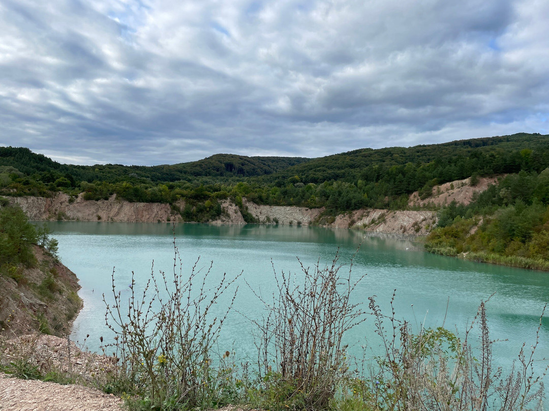 Quarry lake Skrabske景点图片