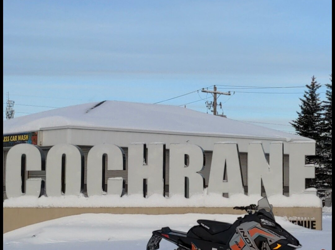 Cochrane Snowmobile Rentals景点图片