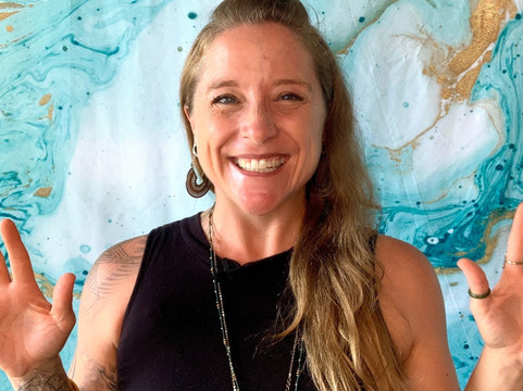 Megan Nolan-基黑必去景点