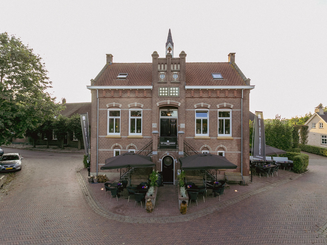 Lith餐馆和美食-Het Oude Raadhuis Lithoijen