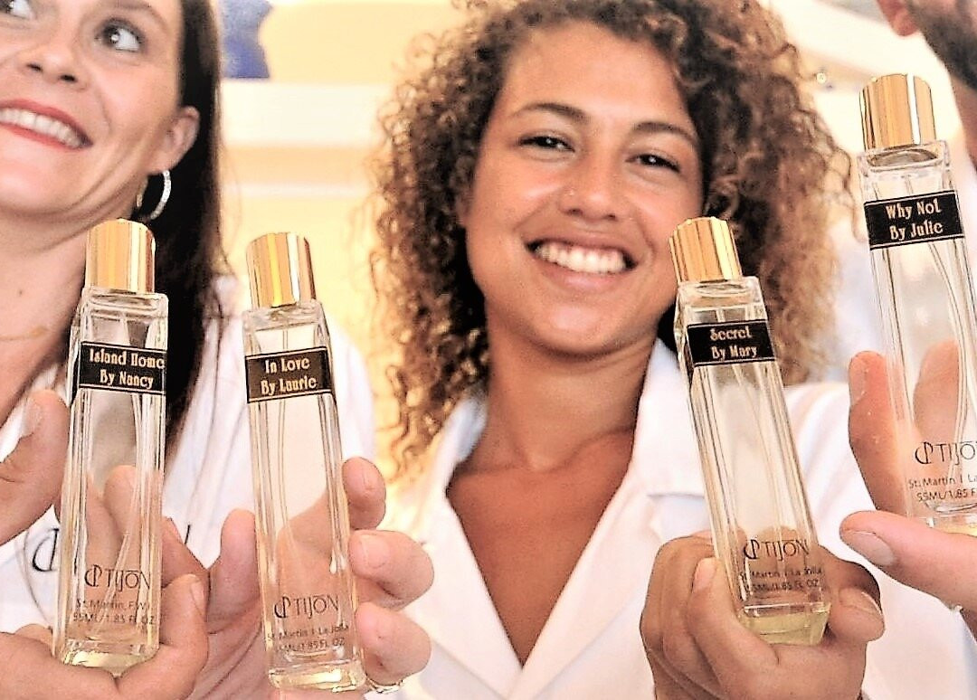 Create Your Own Perfume / Cologne