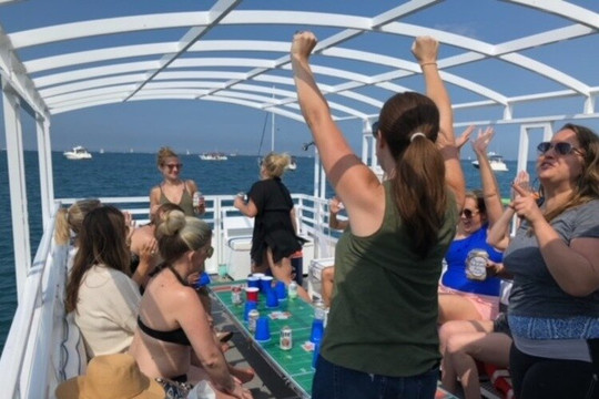 Tailgate The Lake Boat Charters-芝加哥必去景点