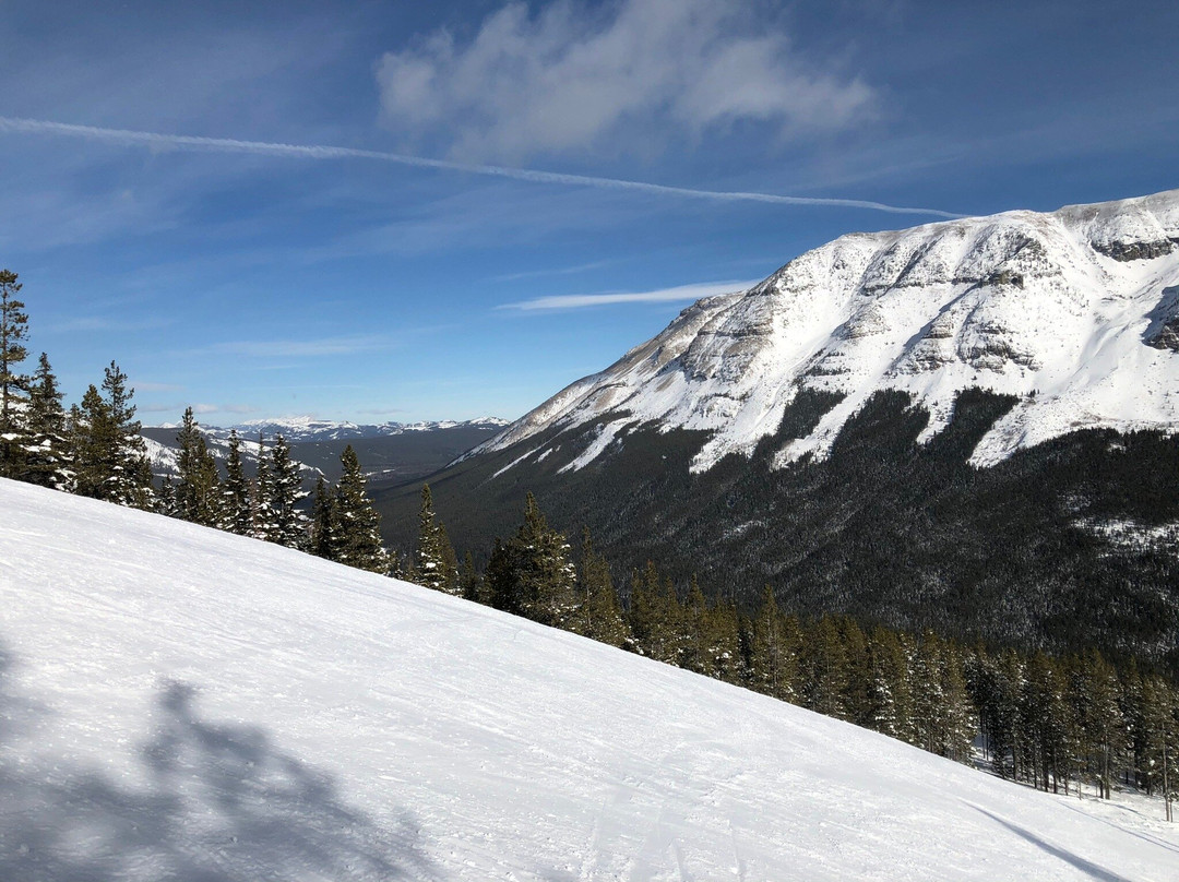 城堡山滑雪场-平雀溪镇必去景点