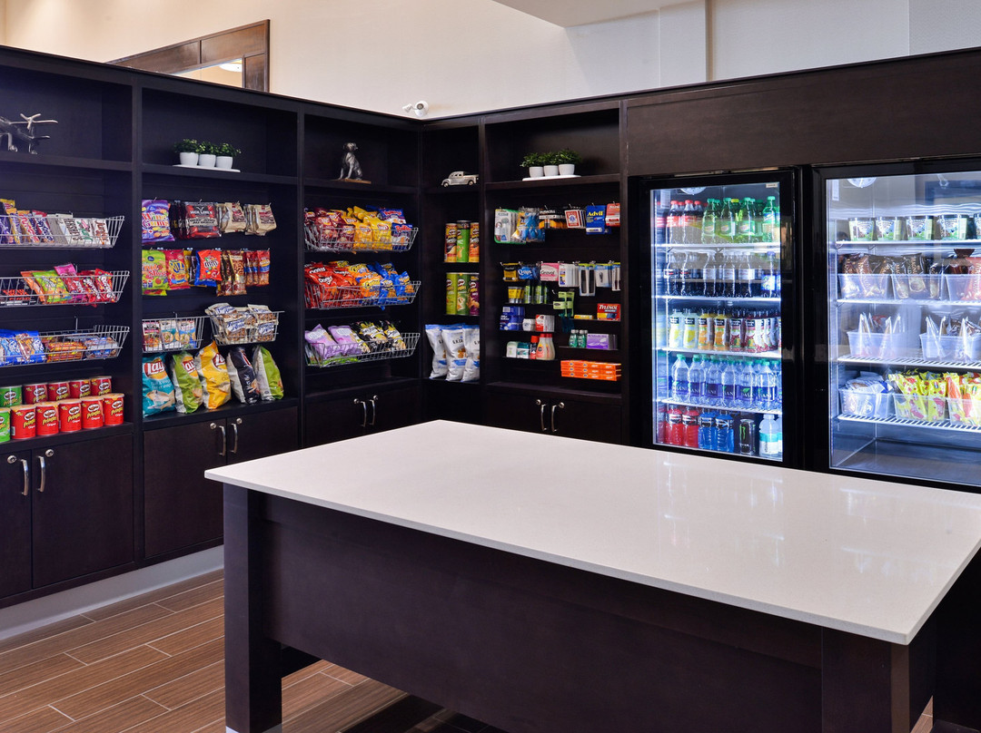 Holiday Inn & Suites Edmonton Arpt - Conference Ctr By IHG主图