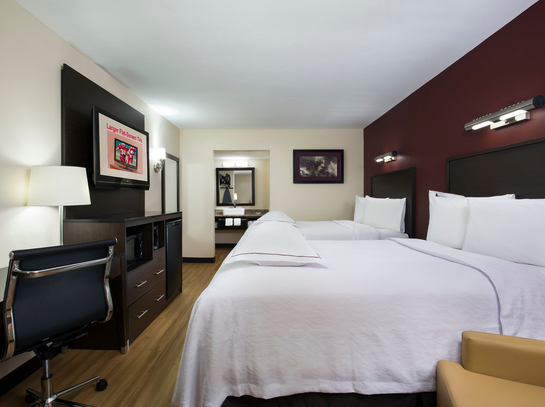 Red Roof PLUS+ Birmingham East - Irondale/ Airport主图