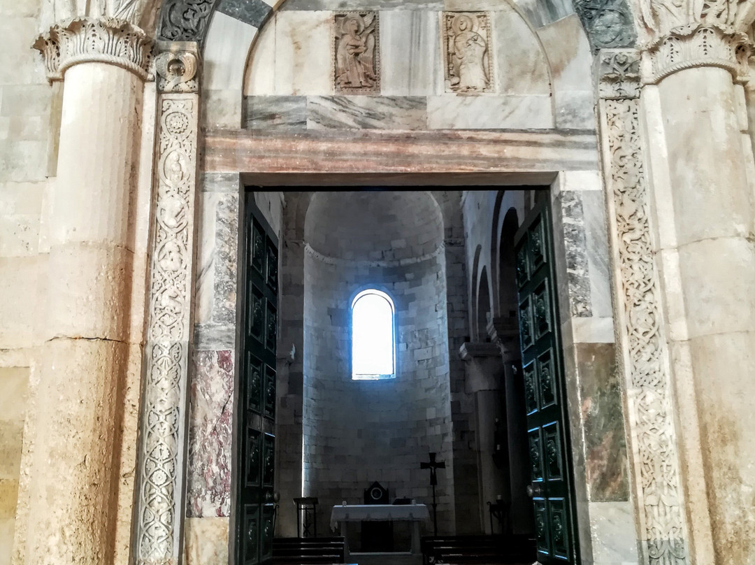 Chiesa di Ognissanti-特拉尼必去景点
